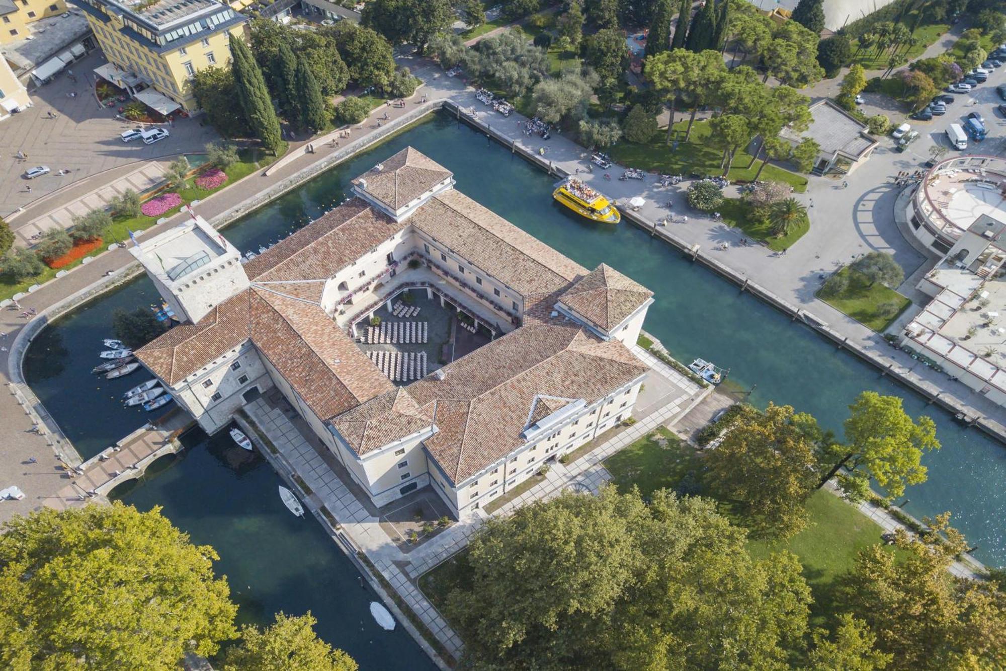 Appartamento Centro Storico Riva - Happy Rentals Exterior photo