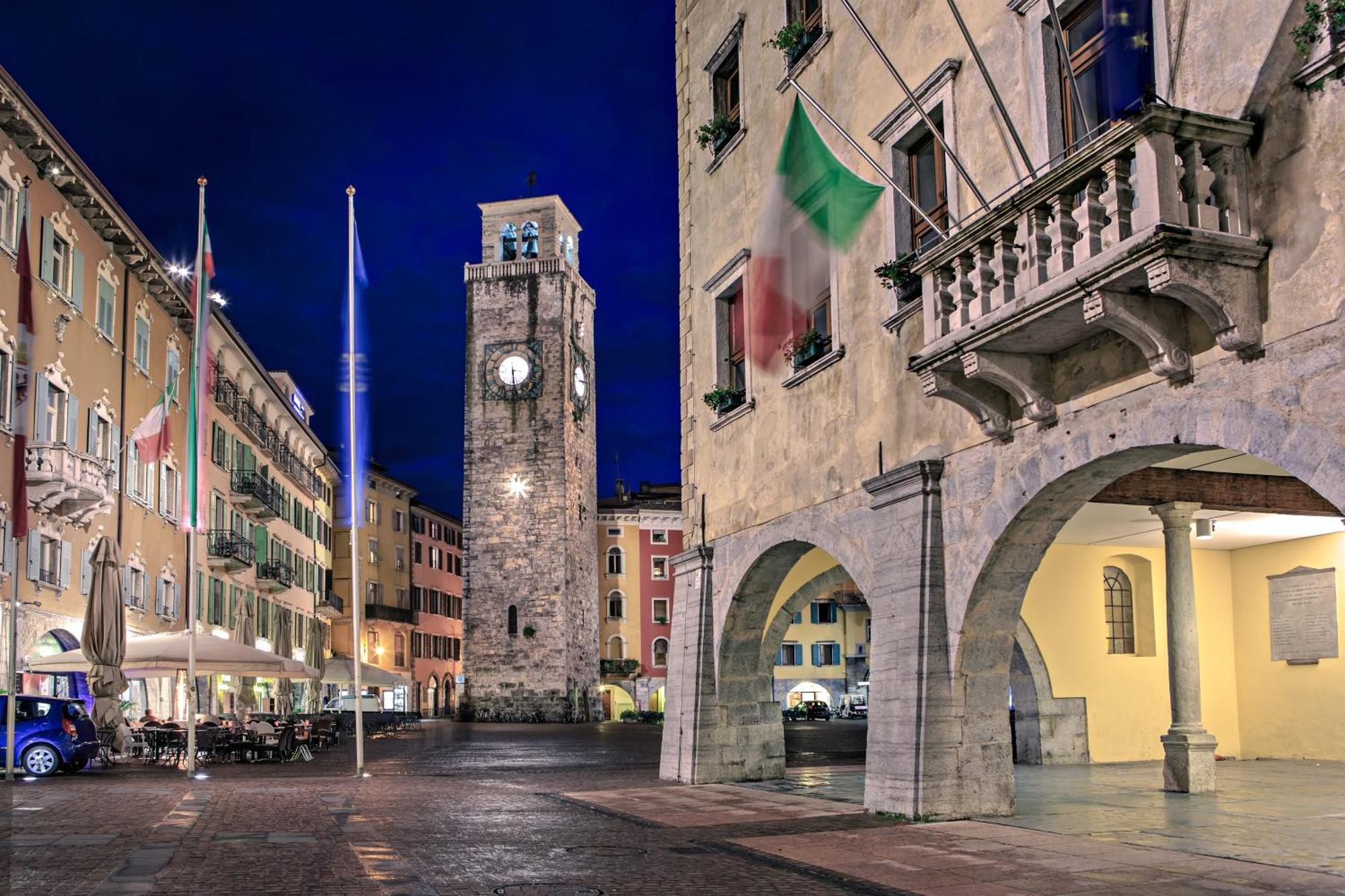 Appartamento Centro Storico Riva - Happy Rentals Exterior photo